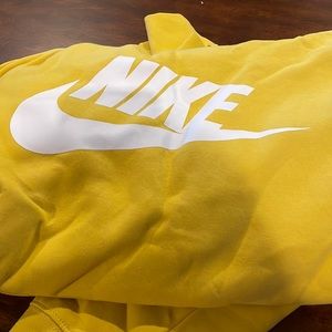 Nike sweat shirt